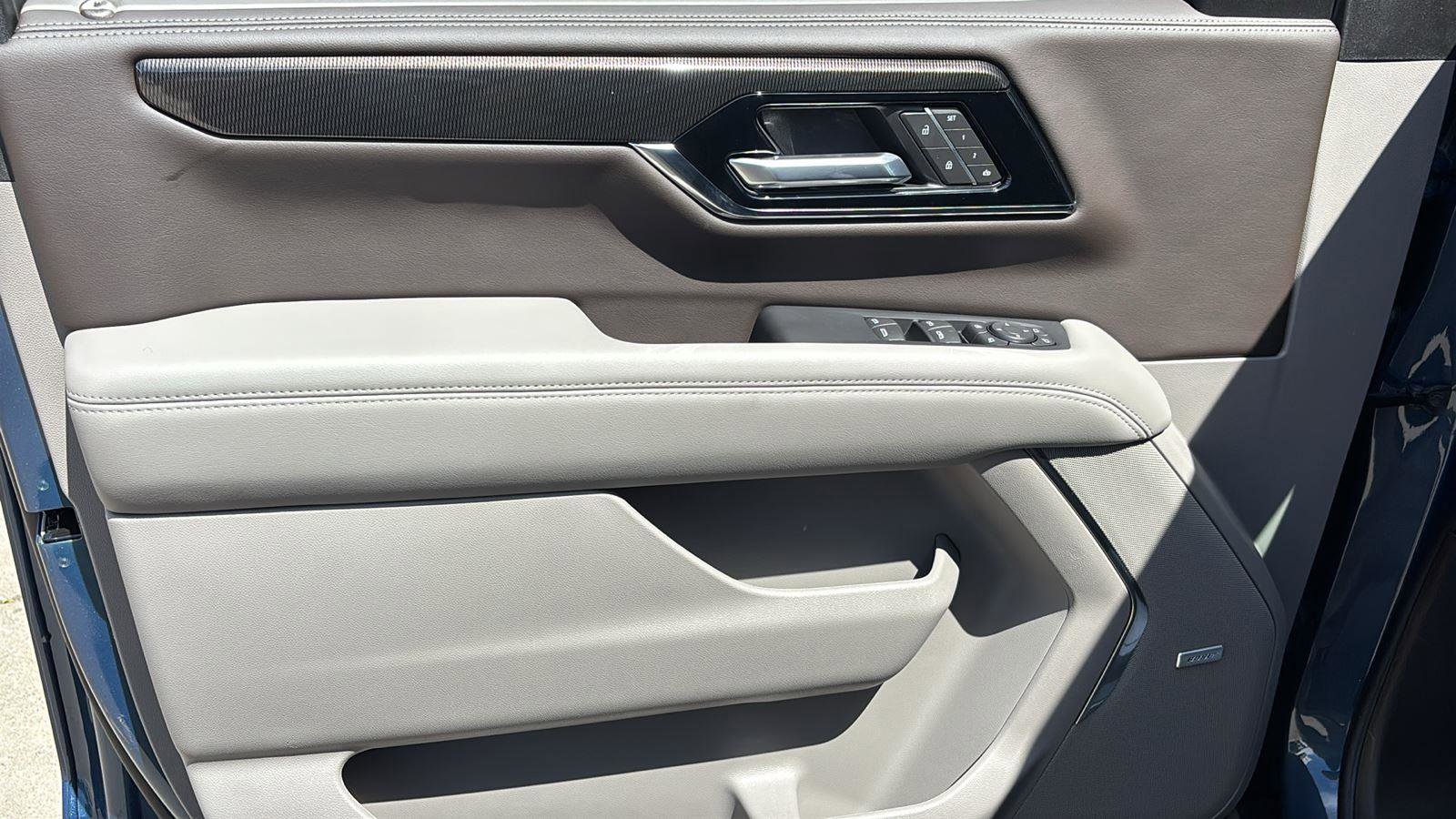 New 2026 GMC Yukon Elevation RWD image 14