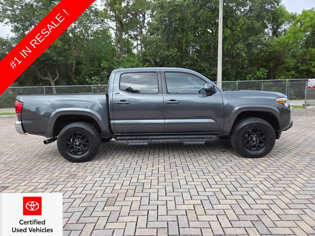 Used 2022 Toyota Tacoma SR5 RWD image 12