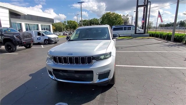 Used 2021 Jeep Grand Cherokee L Limited image 3