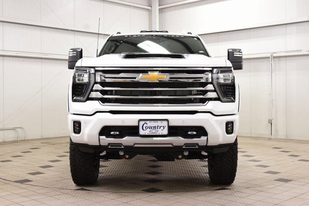 New 2026 Chevrolet Silverado 3500 High Country w/ High Country Premium Package AWD/4WD image 2