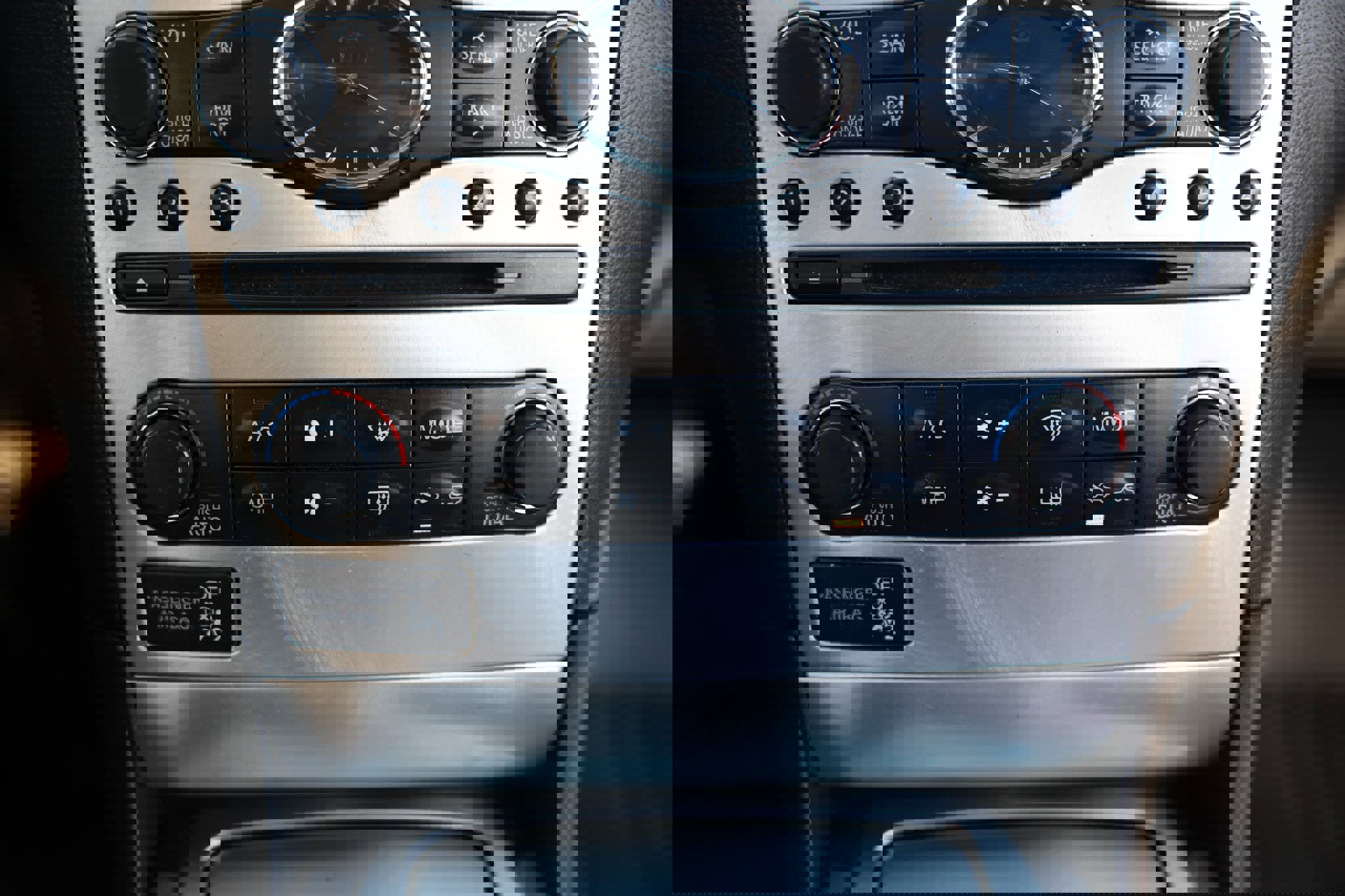 Used 2013 INFINITI G37 x Coupe w/ Premium Pkg image 39