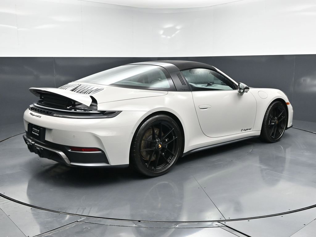Certified 2026 Porsche 911 Targa 4 GTS AWD/4WD image 9