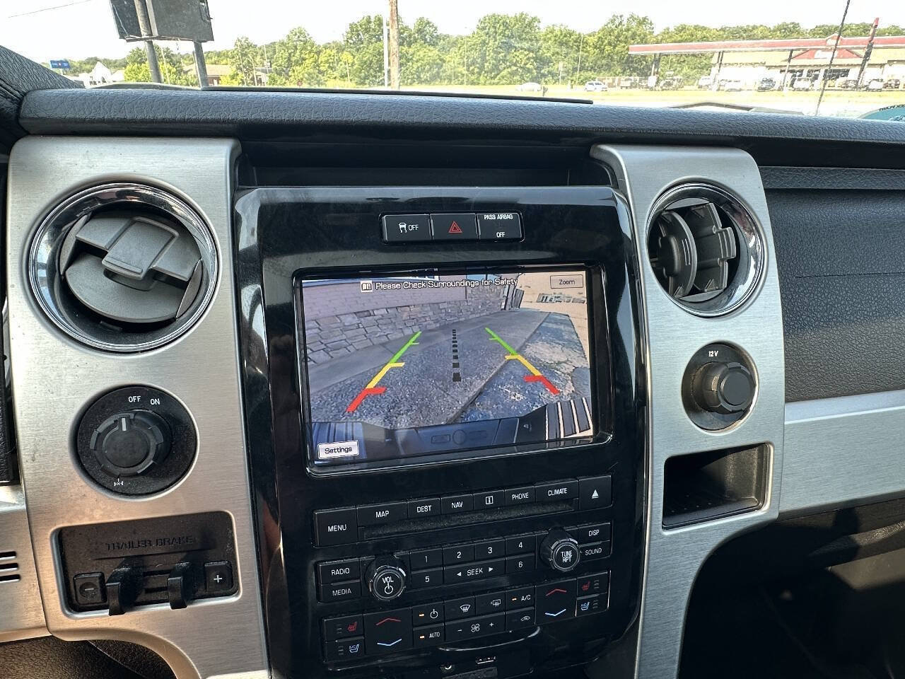 Used 2012 Ford F150 Platinum RWD image 13