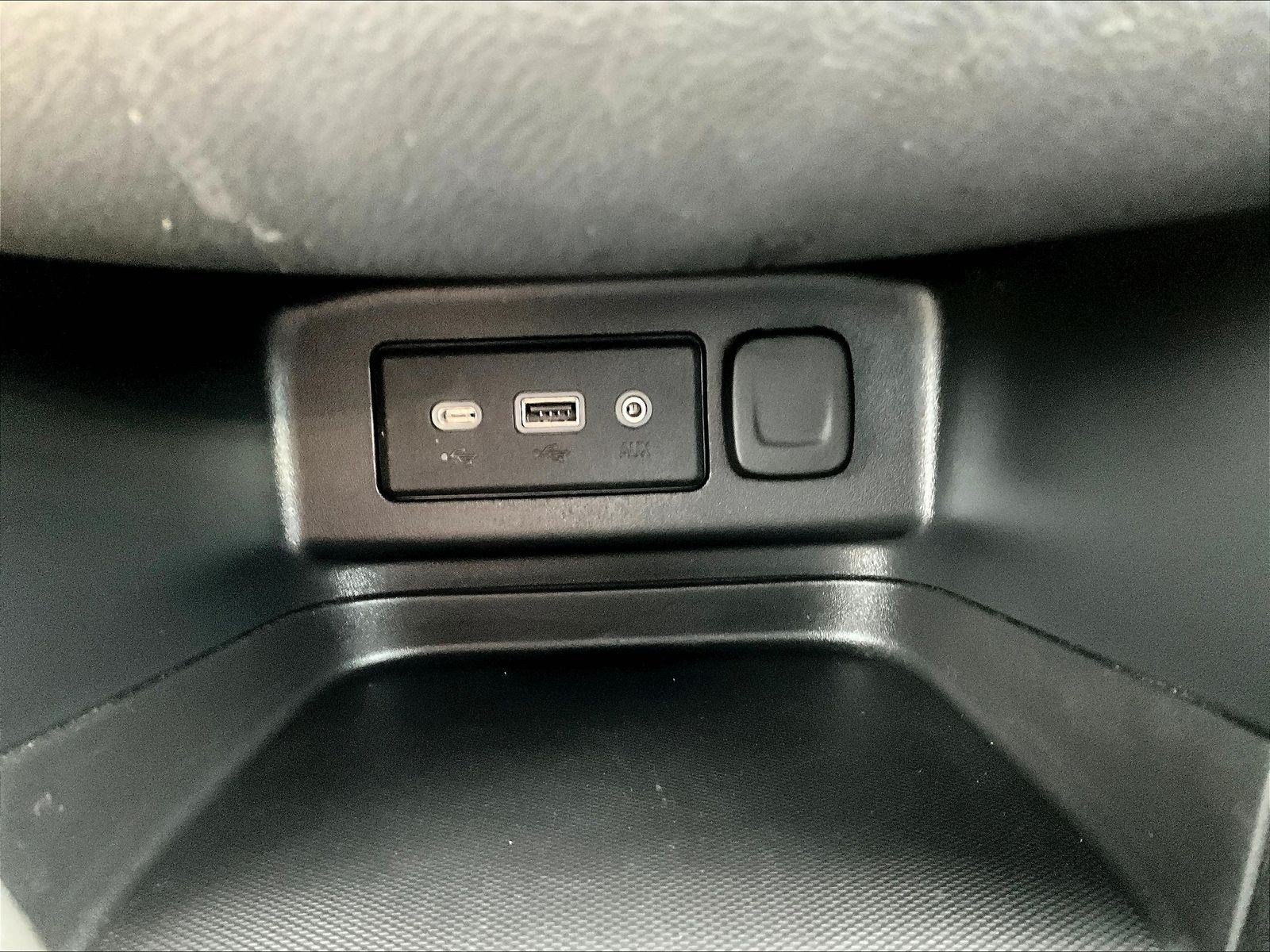 Used 2023 Chevrolet Equinox LT AWD/4WD image 16