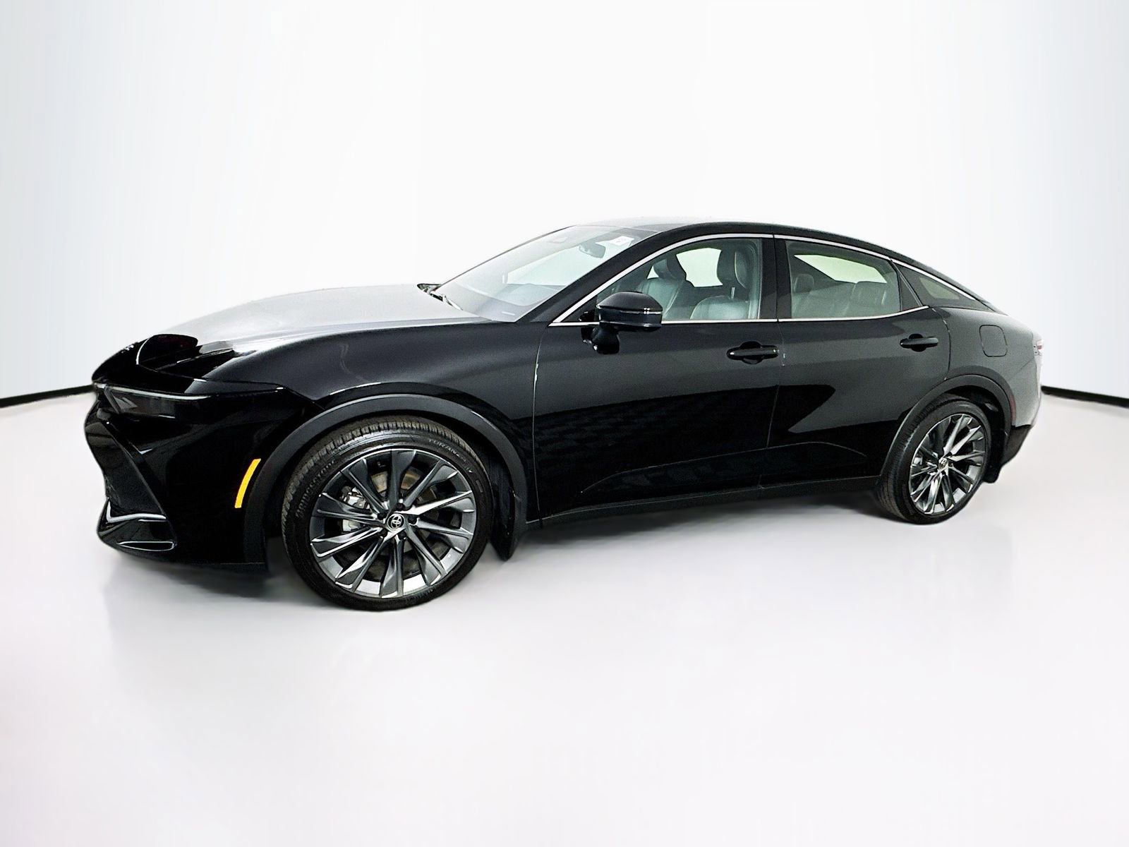 Certified 2024 Toyota Crown Limited w/ Advanced Technology Package AWD/4WD image 4