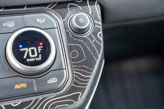 Used 2023 Land Rover Defender 110 S image 31