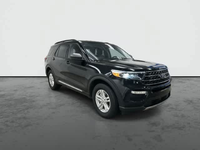 Used 2021 Ford Explorer XLT w/ Equipment Group 202A AWD/4WD image 6