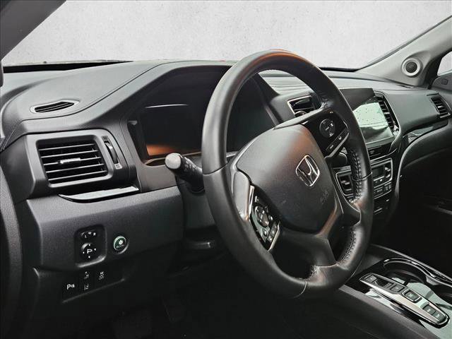 Used 2020 Honda Pilot Touring image 8