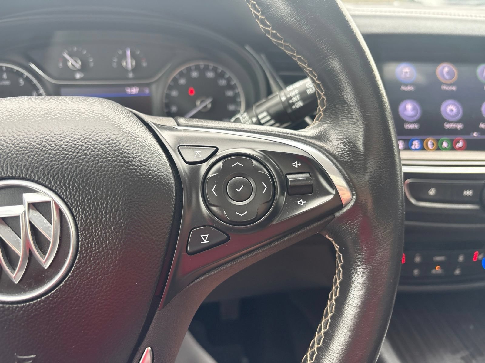 Used 2019 Buick Regal Essence w/ Driver Confidence Package I AWD/4WD image 37