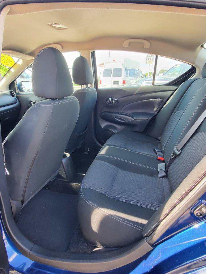 Used 2018 Nissan Versa SV FWD image 17