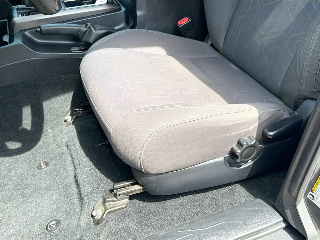 Used 2017 Toyota Tacoma TRD Off-Road AWD/4WD image 21