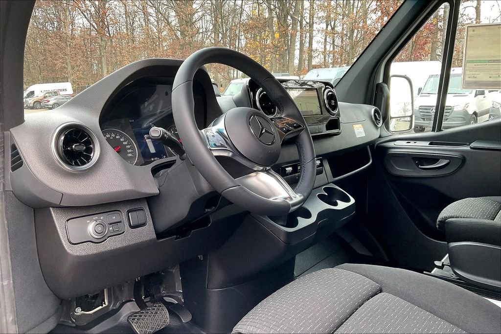 New 2026 Mercedes-Benz Sprinter 144 Cargo image 6
