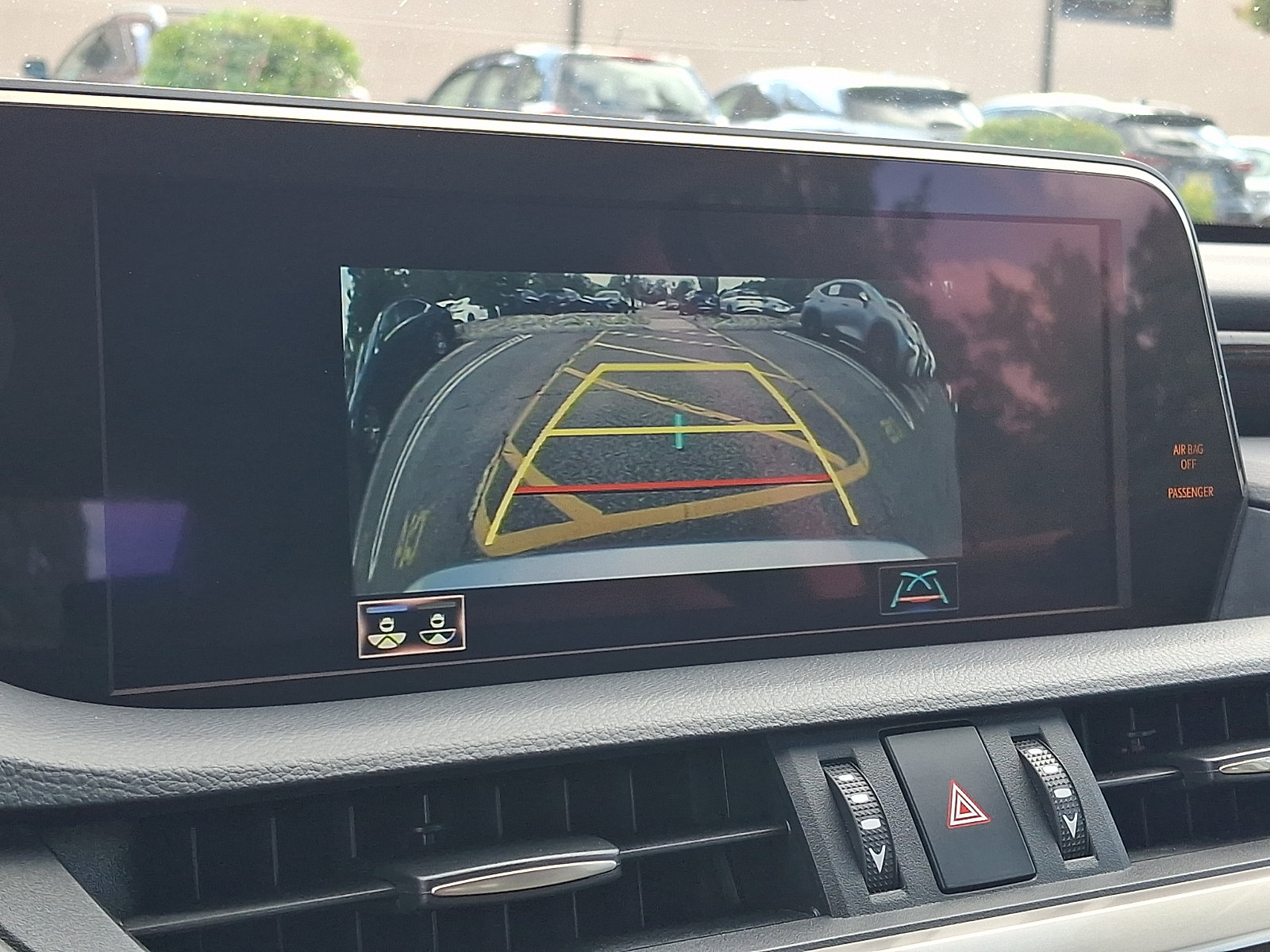 Used 2021 Lexus ES 300h w/ Premium Package FWD image 18