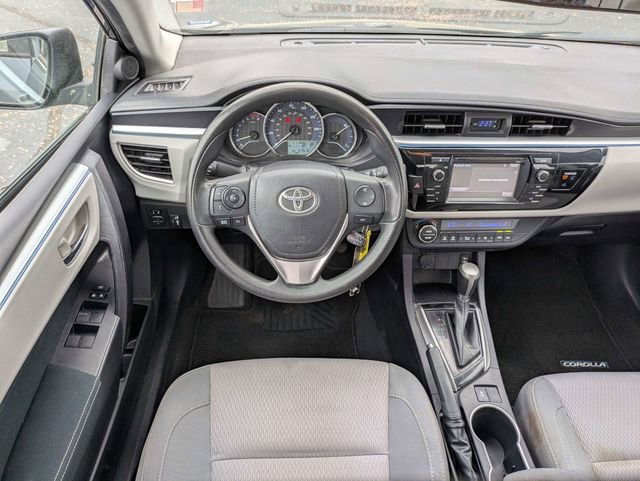 Used 2015 Toyota Corolla LE image 16