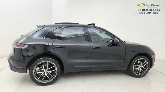 Used 2024 Porsche Macan AWD/4WD image 6