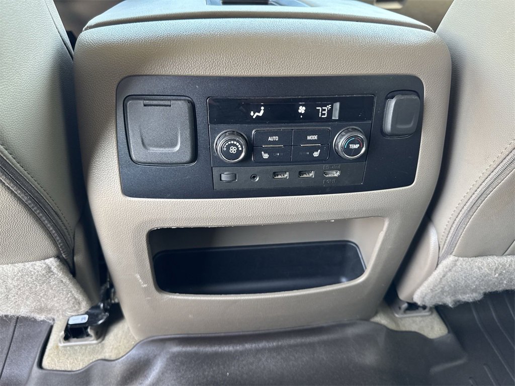 Certified 2018 GMC Yukon XL SLT w/ Premium Edition image 26