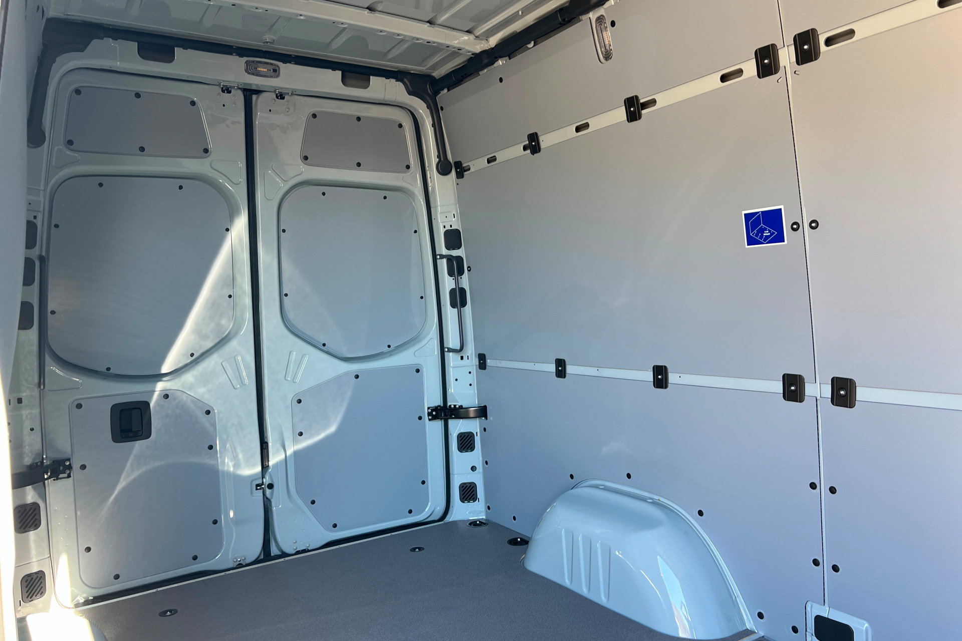 New 2025 Mercedes-Benz Sprinter 2500 image 15