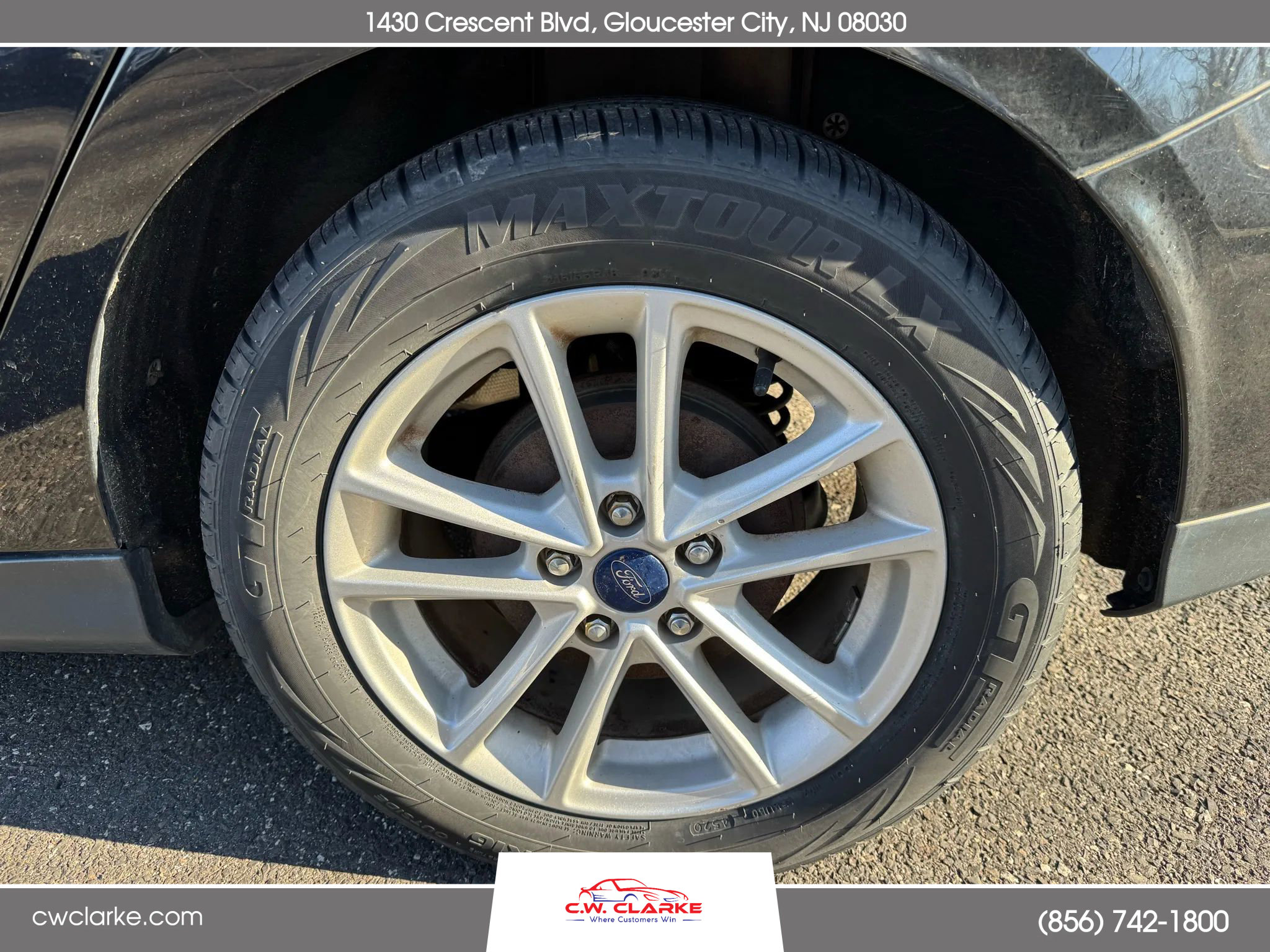 Used 2017 Ford Focus SE image 8