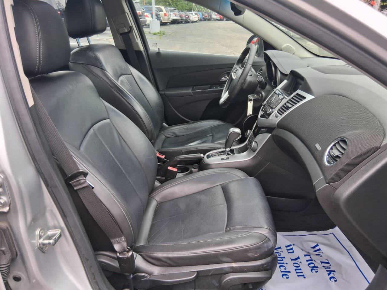Used 2011 Chevrolet Cruze LT FWD image 15