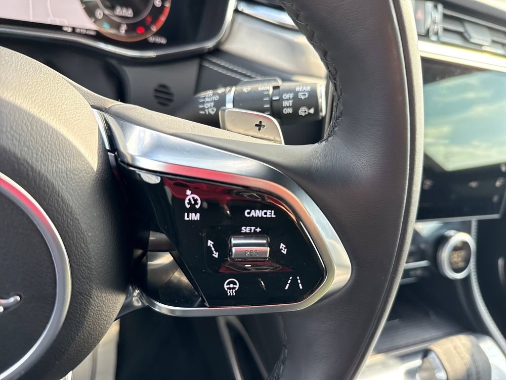 Used 2026 Jaguar F-PACE R-Dynamic S image 22