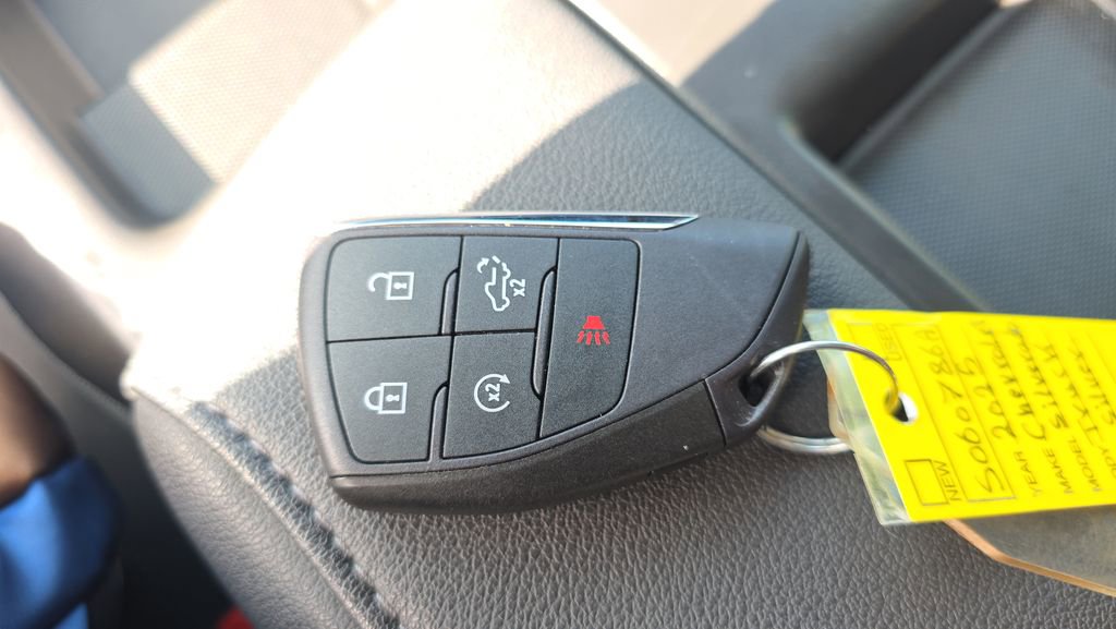 Used 2025 Chevrolet Silverado 1500 Custom w/ Rally Edition image 24