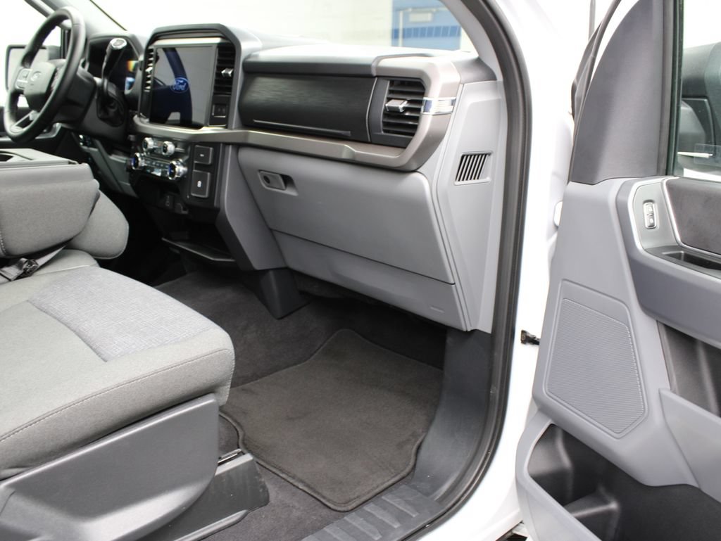 Used 2025 Ford F150 XLT w/ Equipment Group 301A Standard AWD/4WD image 33