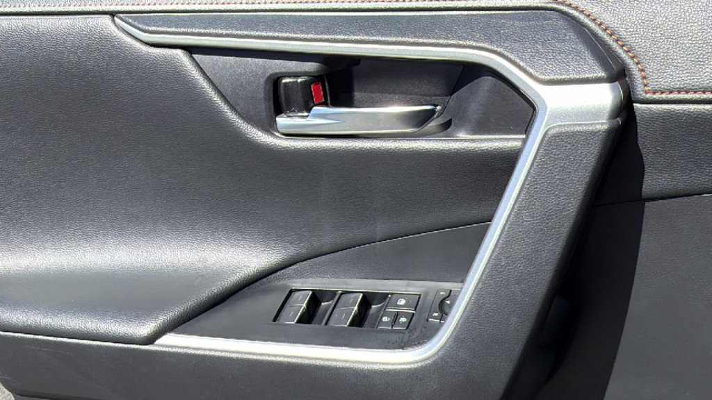 Used 2024 Toyota RAV4 Adventure image 22