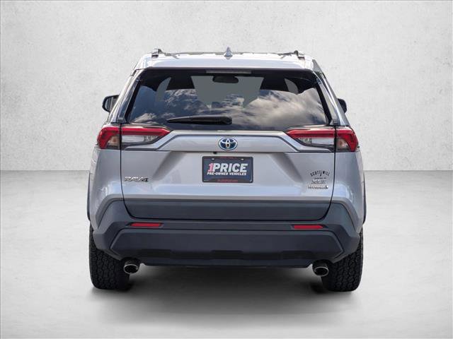 Used 2022 Toyota RAV4 XLE AWD/4WD image 6