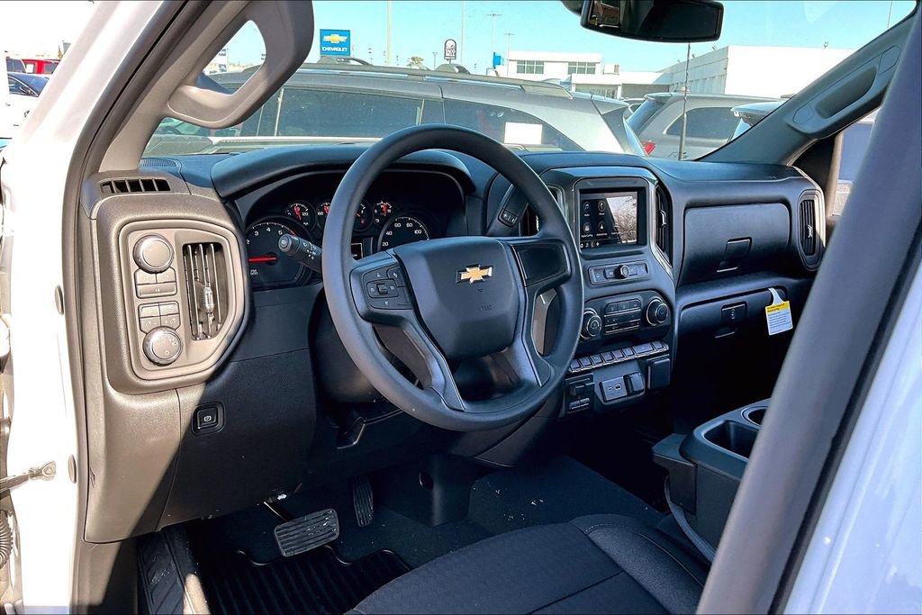 New 2026 Chevrolet Silverado 2500 Custom w/ Custom Value Package image 6
