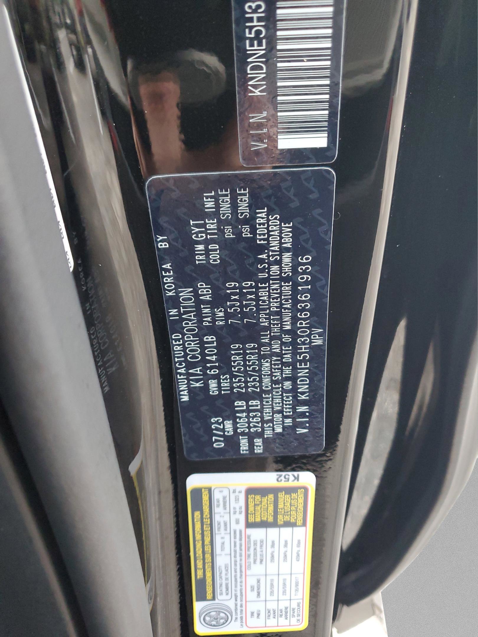 Used 2024 Kia Carnival SX Prestige image 31