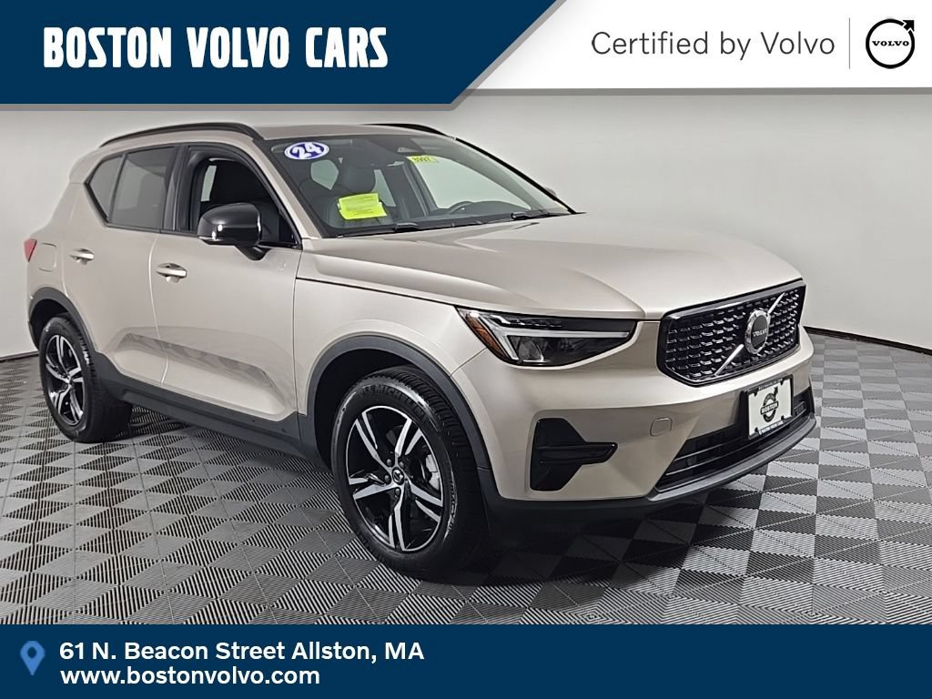Certified 2024 Volvo XC40 B5 Core AWD/4WD image 1