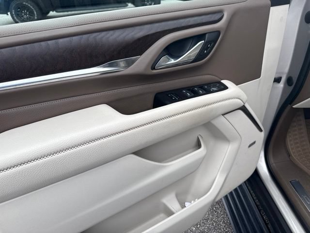 Used 2022 GMC Yukon Denali RWD image 13