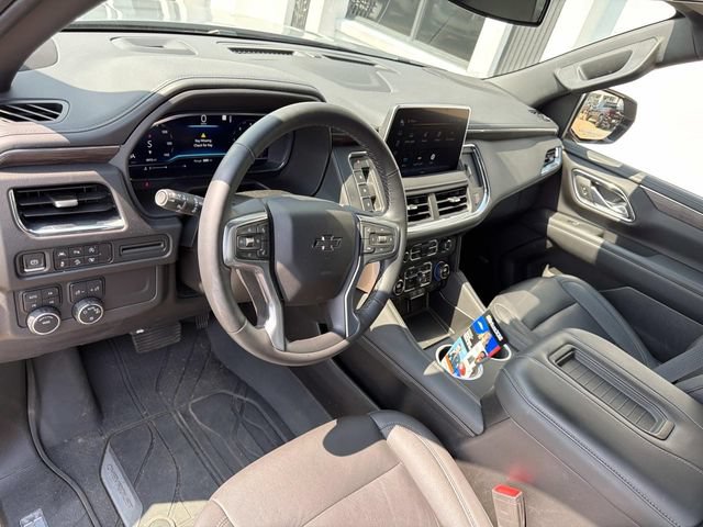 Used 2023 Chevrolet Suburban Z71 w/ Luxury Package AWD/4WD image 24