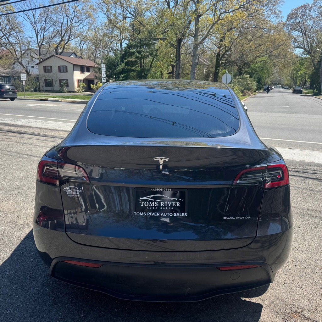 Used 2024 Tesla Model Y Long Range image 4