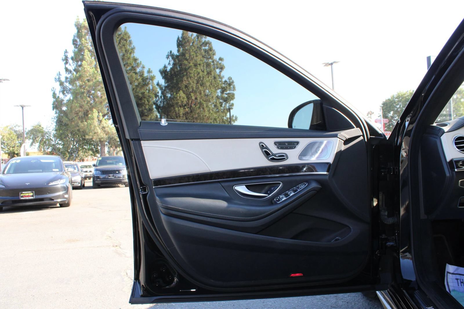 Used 2015 Mercedes-Benz S 550 Sedan image 7
