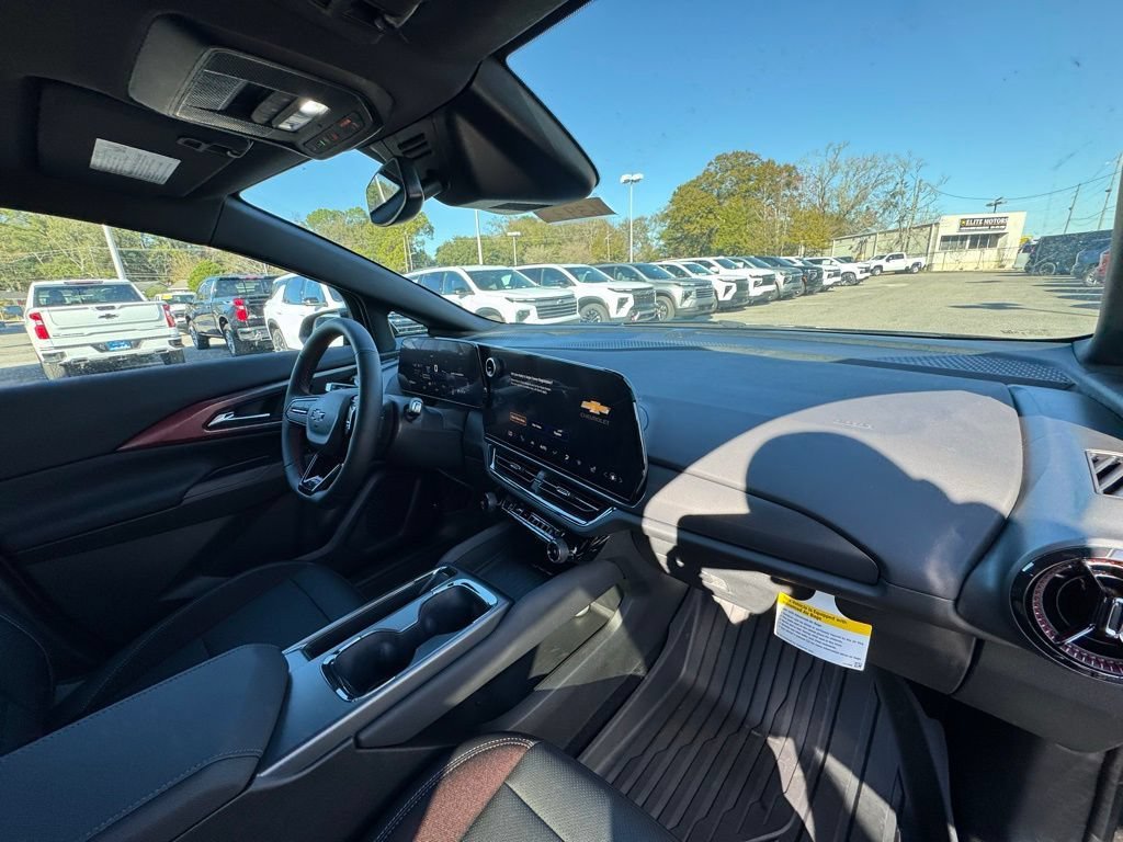 New 2026 Chevrolet Equinox EV RS FWD image 16