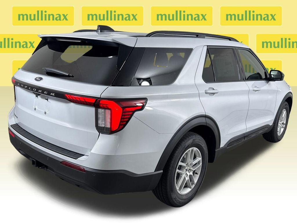 New 2026 Ford Explorer Active RWD image 17