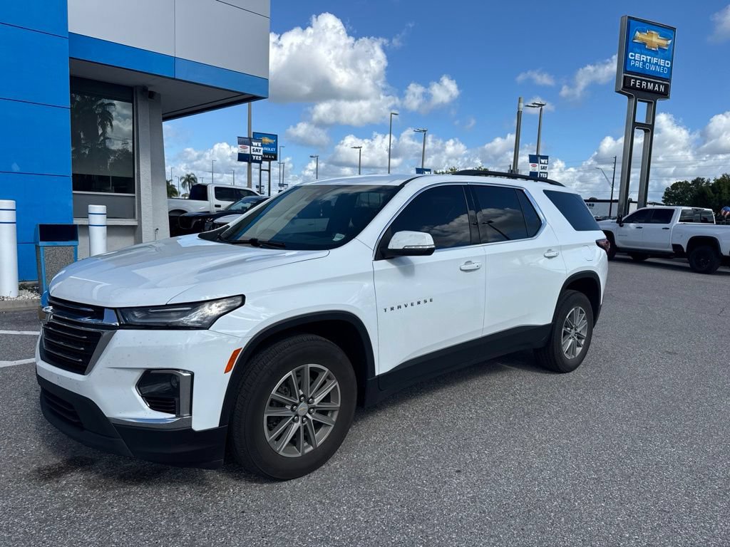Used 2023 Chevrolet Traverse LT FWD image 1