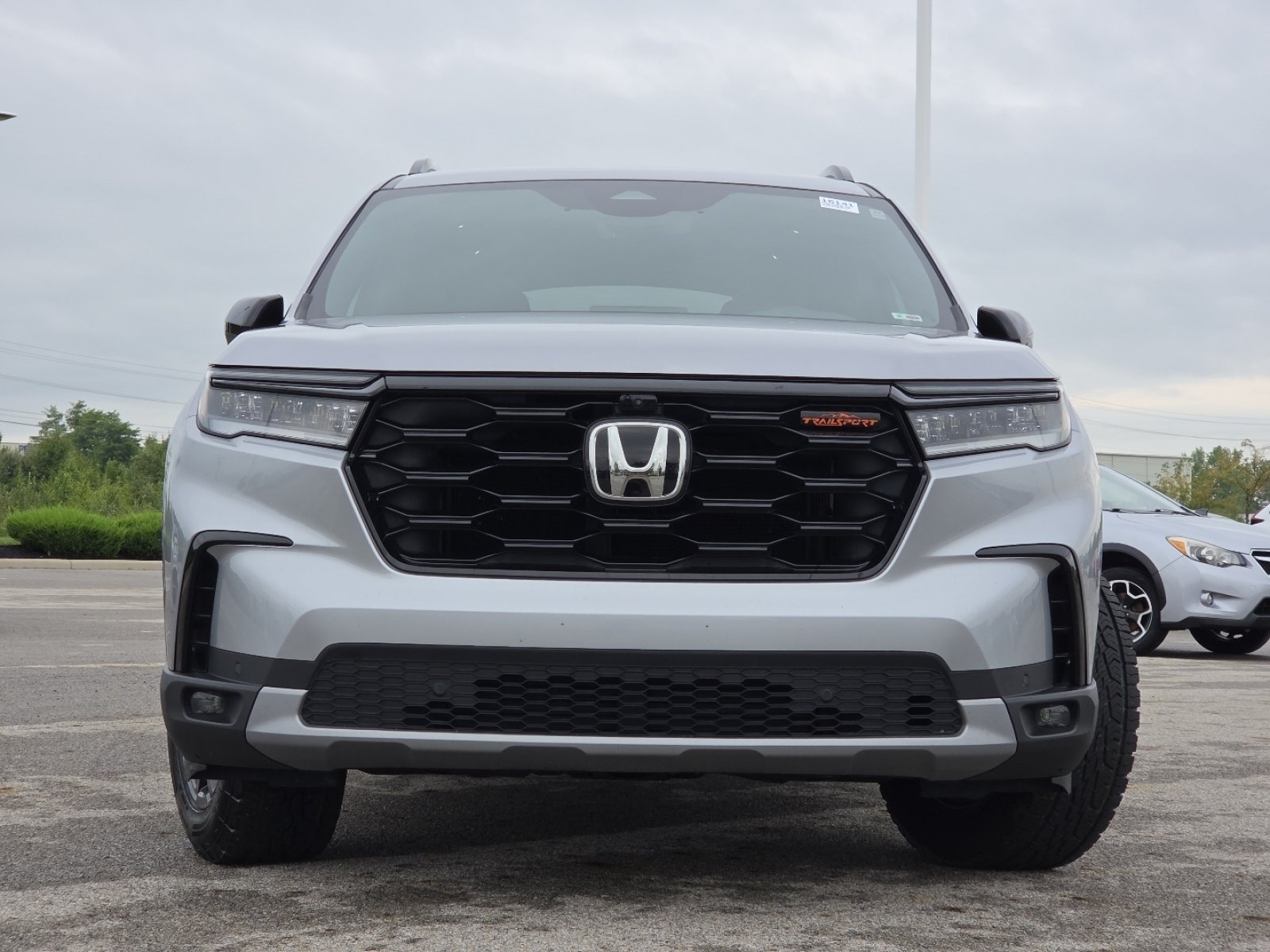Used 2025 Honda Pilot TrailSport image 13