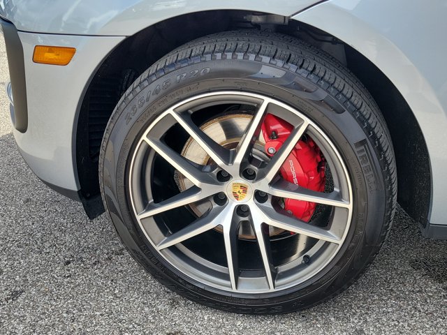 Certified 2023 Porsche Macan S AWD/4WD image 14
