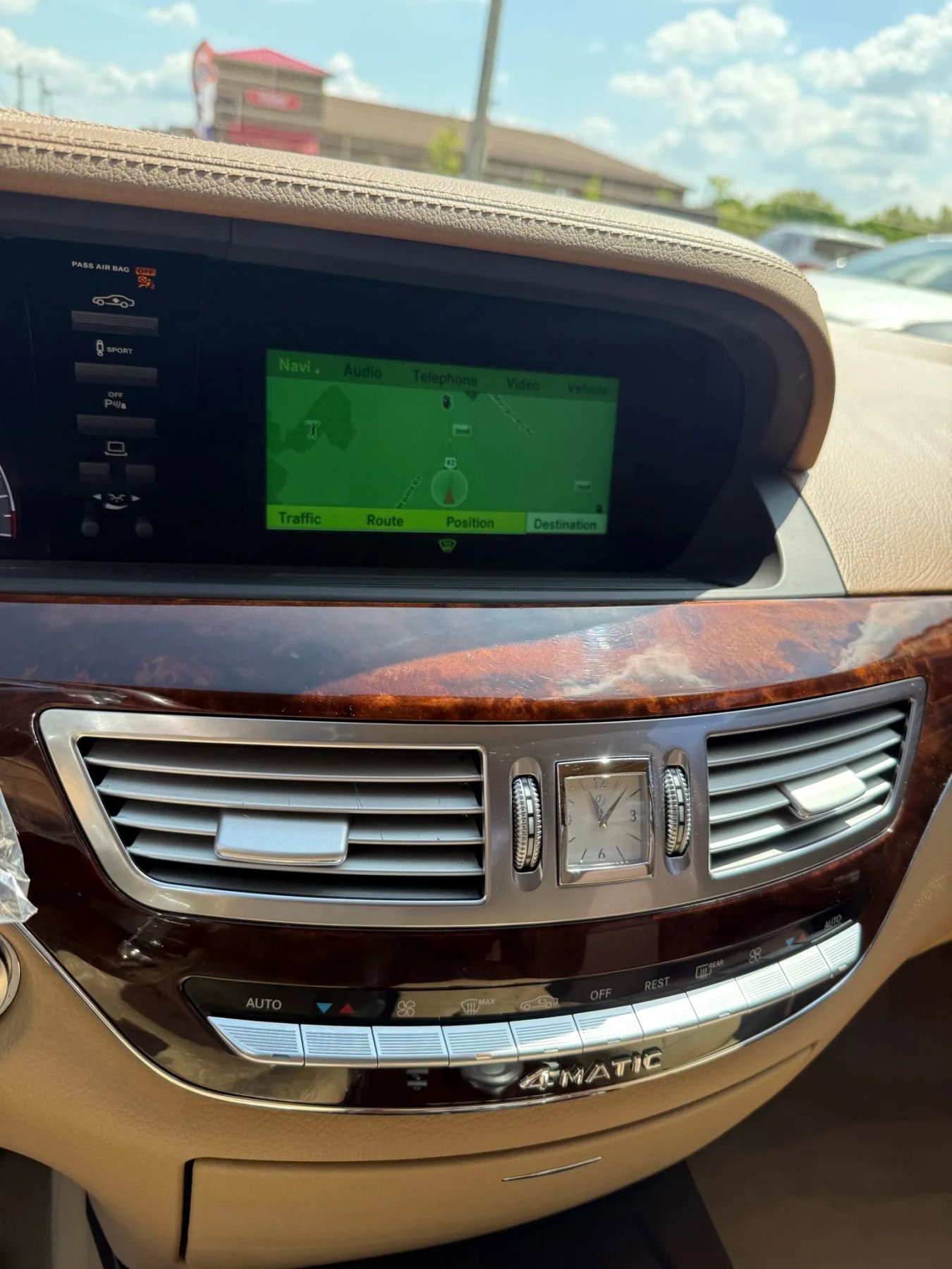 Used 2011 Mercedes-Benz S 550 4MATIC w/ Sport Pkg image 17