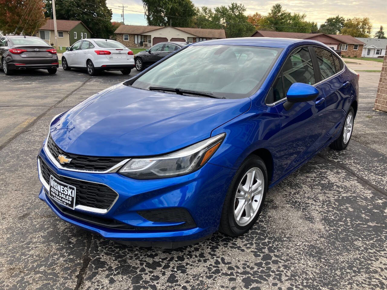 Used 2017 Chevrolet Cruze LT w/ Convenience Package image 7