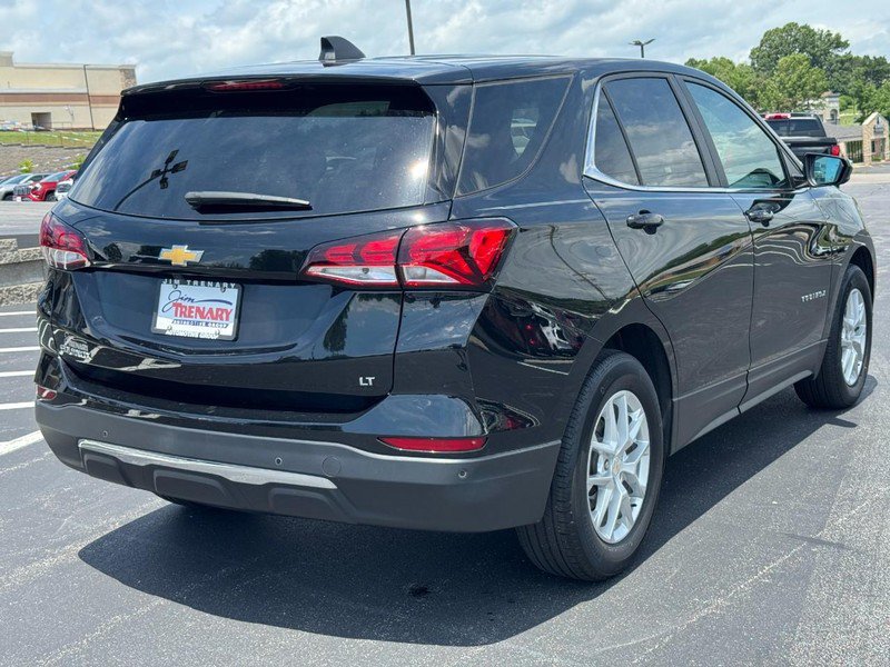 Used 2024 Chevrolet Equinox LT w/ LPO, Floor Liner Package FWD image 3