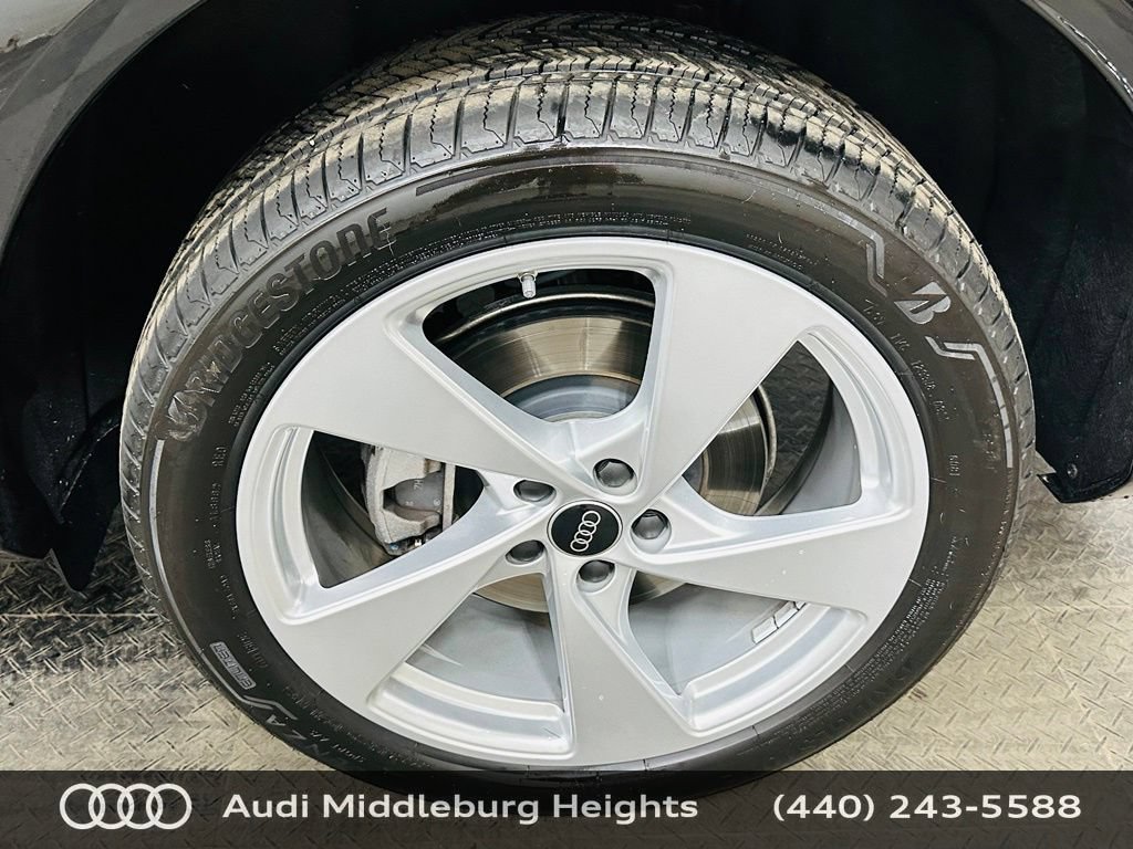 Certified 2025 Audi Q5 Premium Plus w/ Premium Plus AWD/4WD image 34