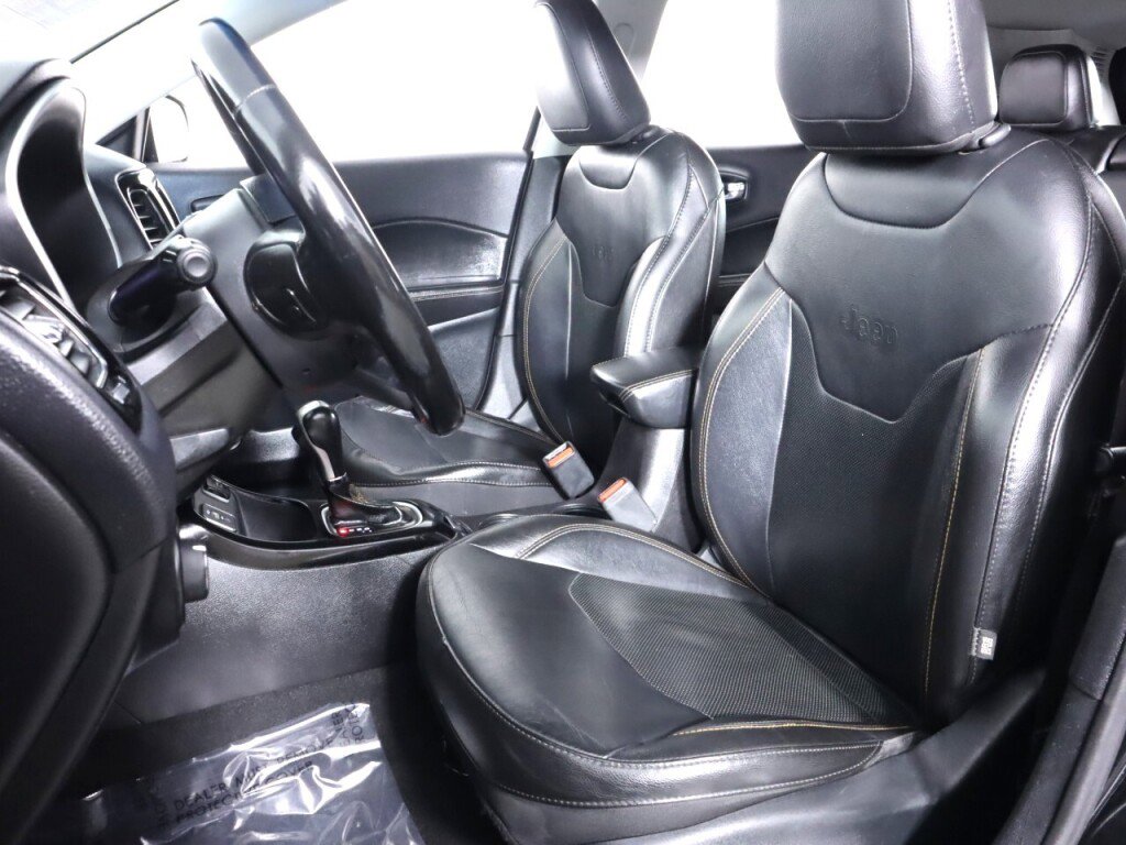 Used 2020 Jeep Compass Limited FWD image 28