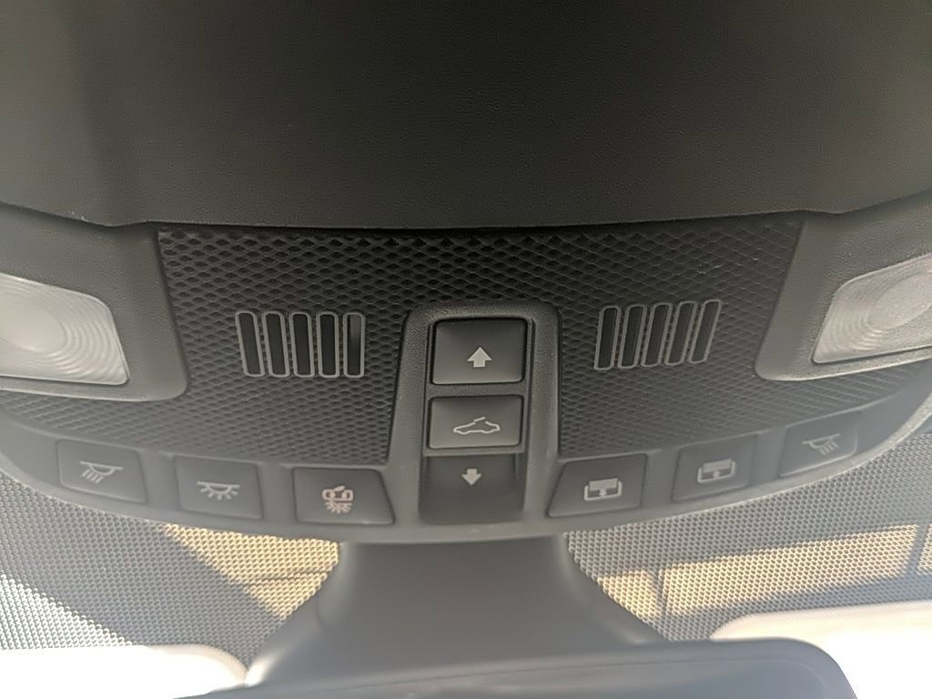 Used 2022 Ford Edge ST-Line AWD/4WD image 28