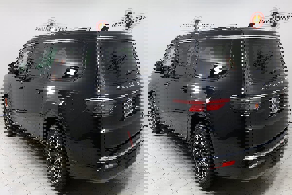 Used 2024 Jeep Wagoneer L Series III w/ Flexible Seating Group image 4