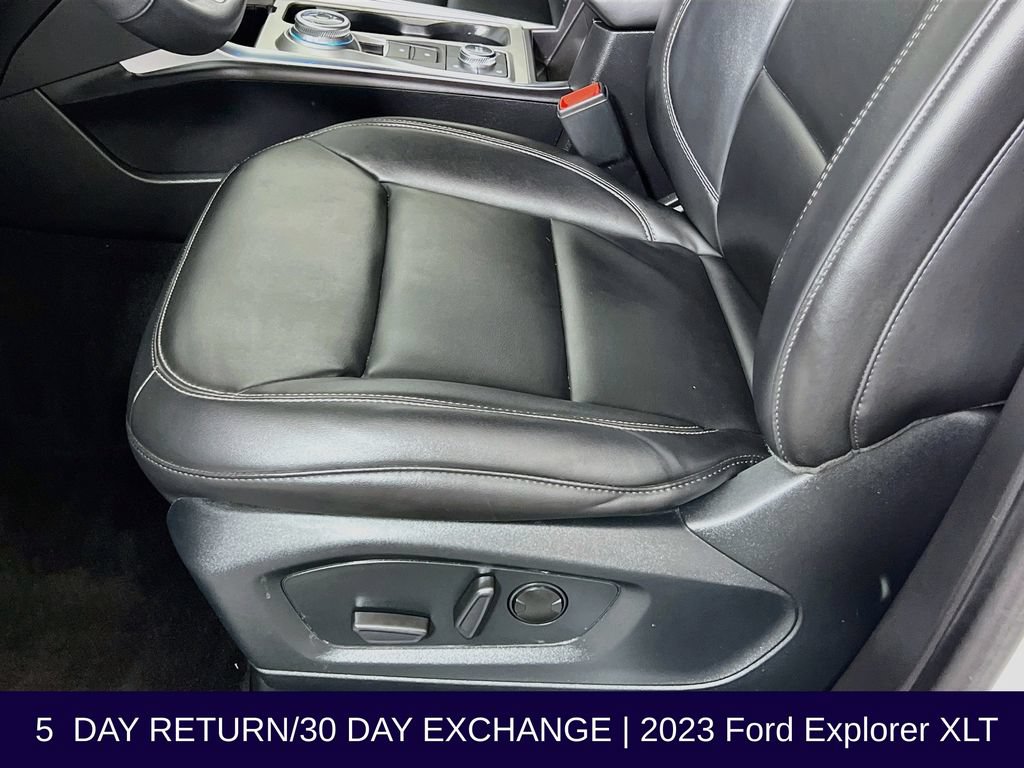 Certified 2023 Ford Explorer XLT w/ Equipment Group 202A AWD/4WD image 24