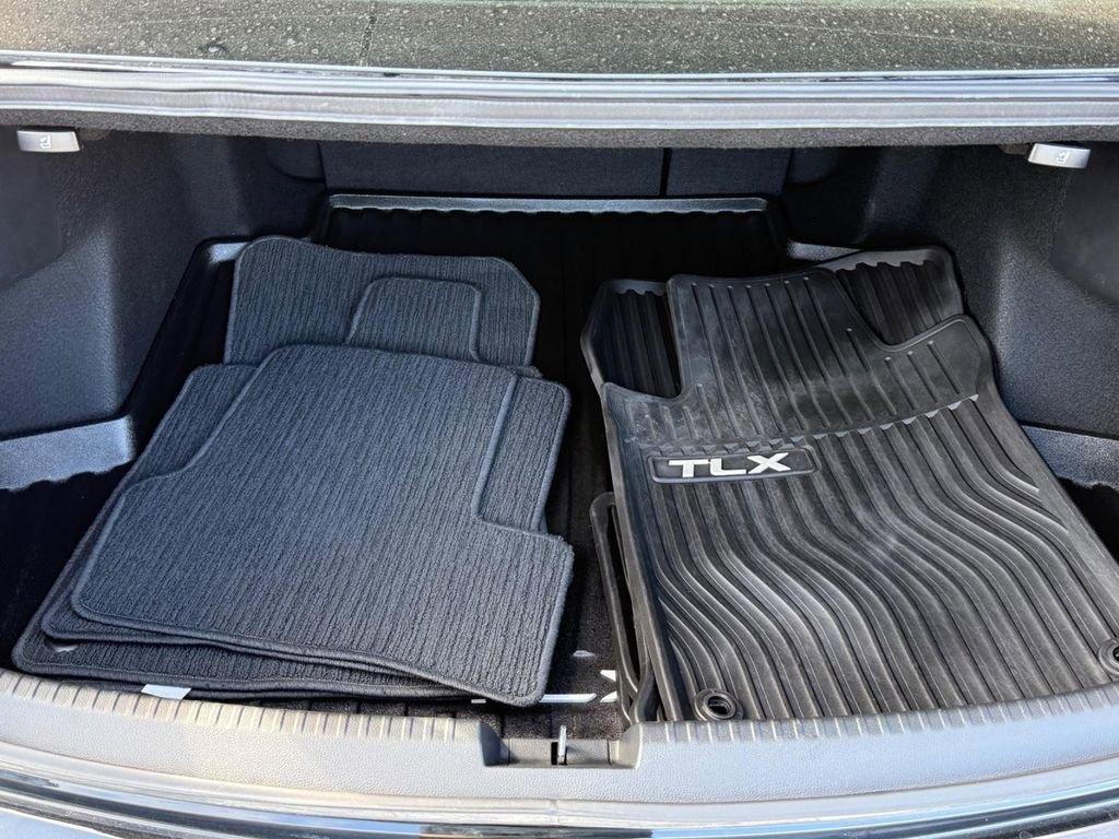 Certified 2023 Acura TLX SH-AWD w/ Advance Package image 5
