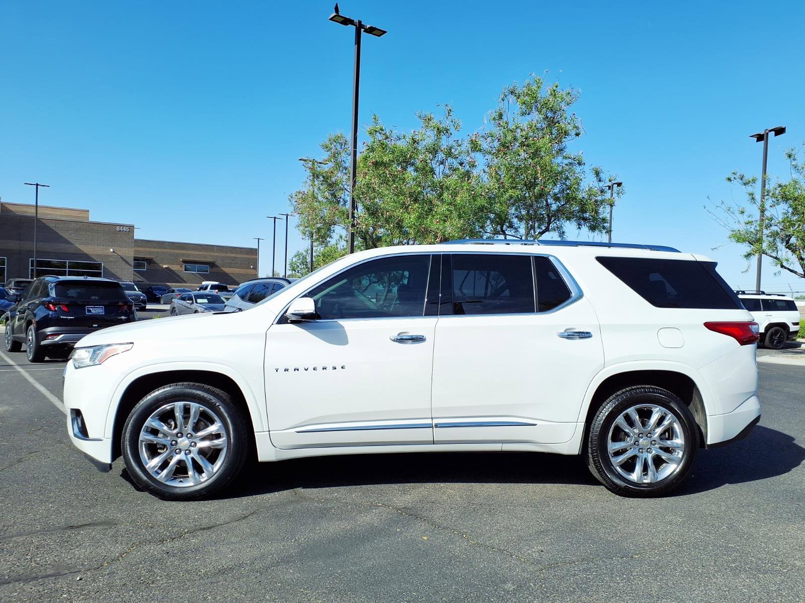 Used 2019 Chevrolet Traverse High Country AWD/4WD image 3